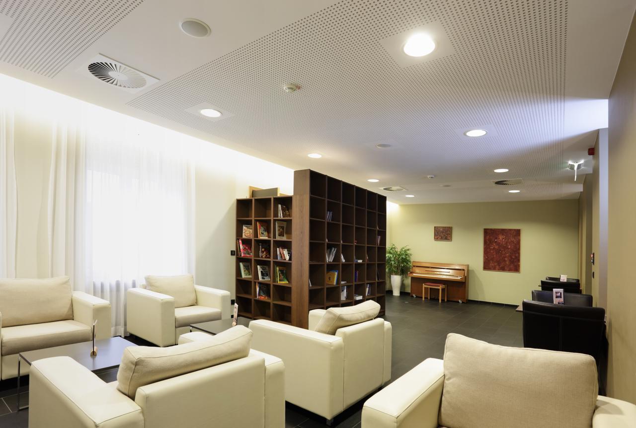 Hotel-Residence Am Klouschter Мондорф-Лес-Баинс Экстерьер фото